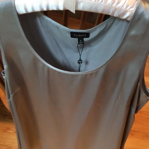 Talbots ⭐️ silk tank ⭐️ gray ⭐️ NWT - Picture 2 of 4